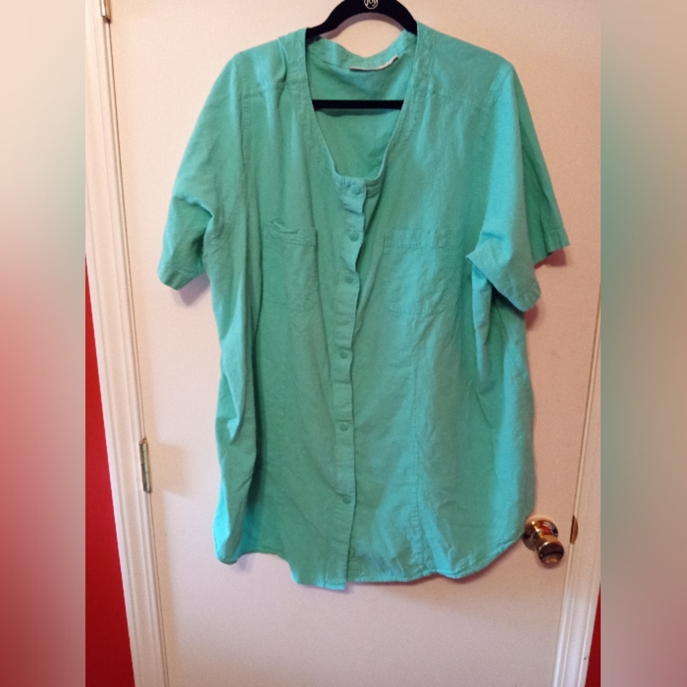 GREEN  Button Down Shirt